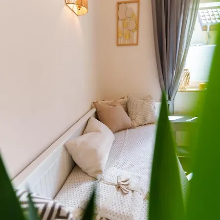 Apartment Slone 103 *