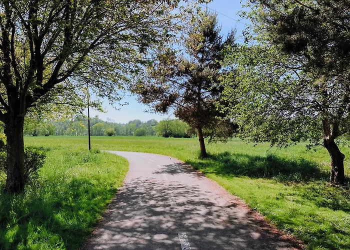 Slone 103 アパート